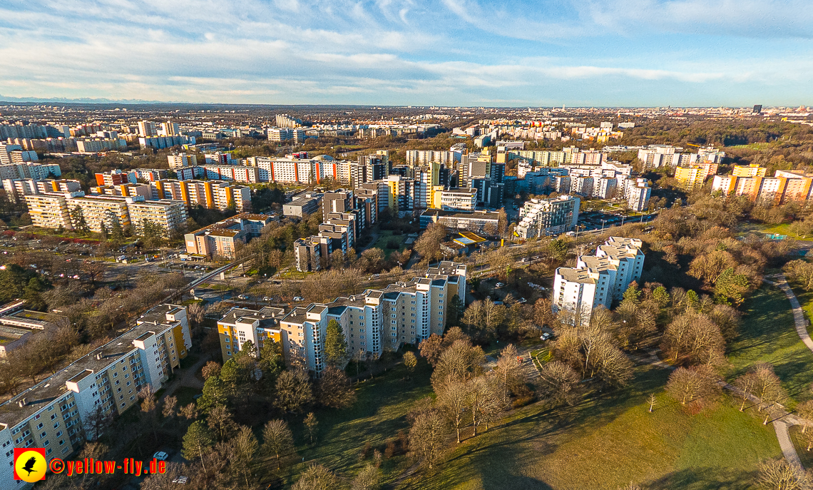 16.01.2023 - Luftbilder vom Marx-Zentrum und Gartenstadt Trudering